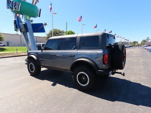 Used 2023 Ford Bronco Badlands w/ Sasquatch Package image 16