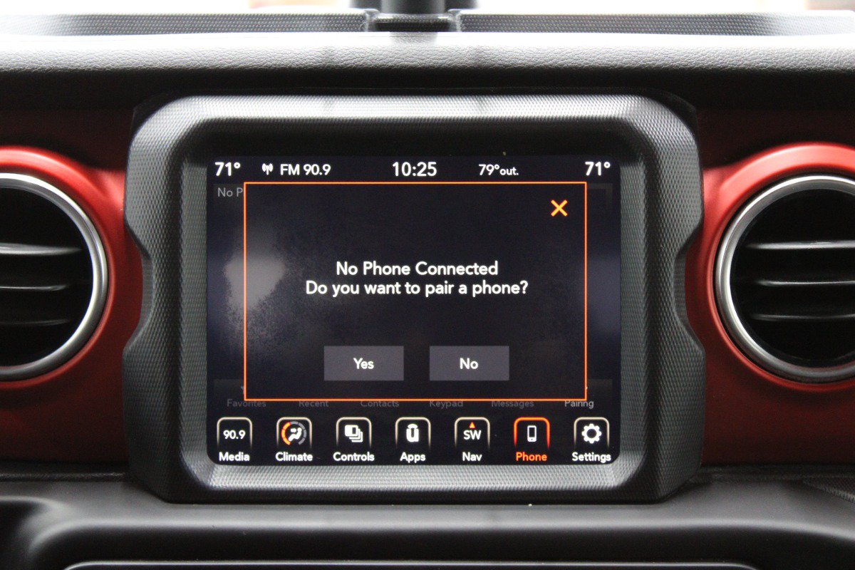 Used 2020 Jeep Gladiator Rubicon AWD/4WD image 24