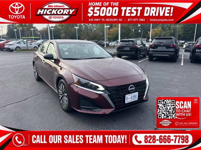 Used 2025 Nissan Altima 2.5 SV FWD image 1