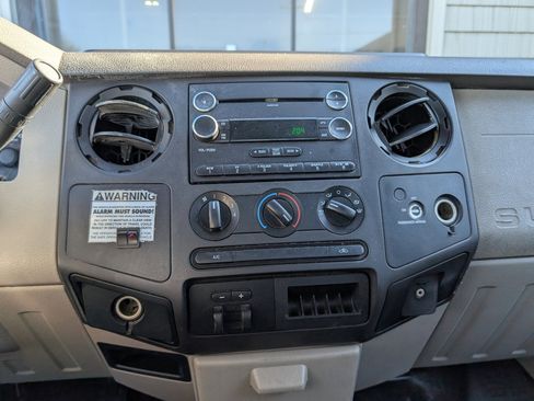Used 2010 Ford F250 XLT image 16