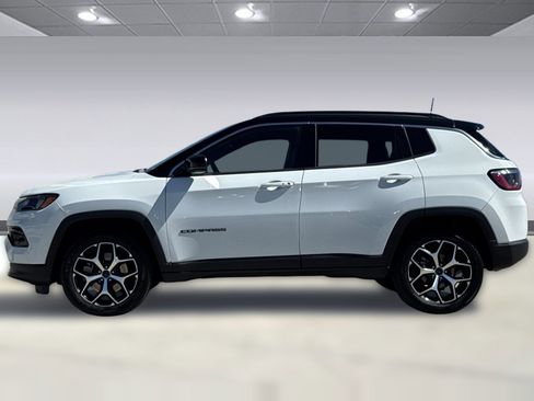 Used 2025 Jeep Compass Limited AWD/4WD image 6