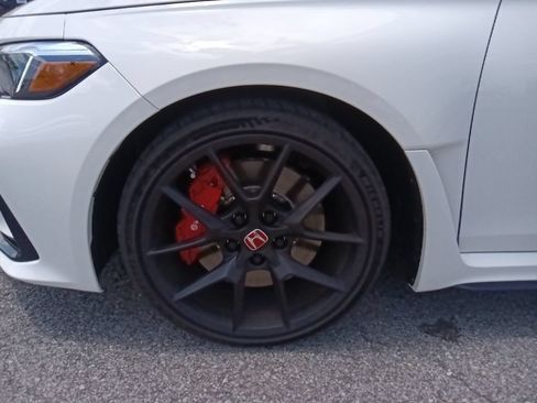 Used 2025 Honda Civic Type R image 10