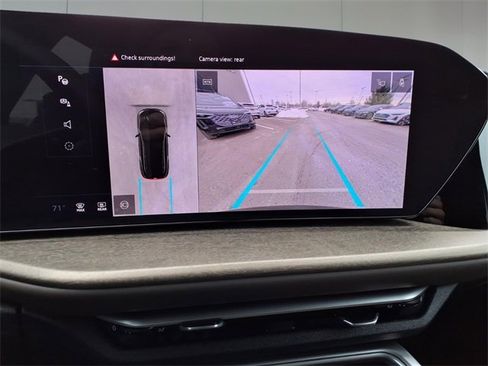 Used 2025 Audi Q5 Premium Plus w/ Premium Plus image 17