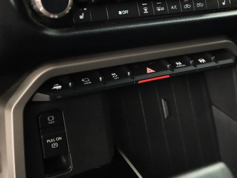 Used 2022 Toyota Tundra SR5 w/ SR5 Premium Package image 29