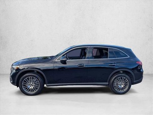 Used 2026 Mercedes-Benz GLC 300 image 5