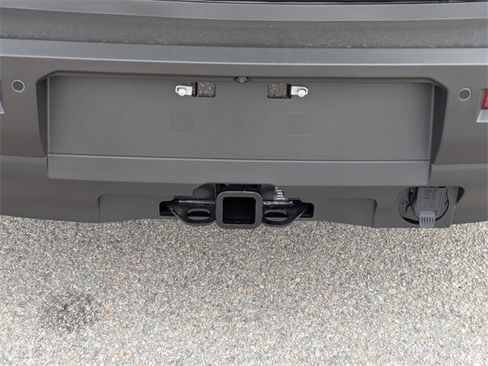 New 2025 Nissan Pathfinder SV w/ SV Premium Package image 33