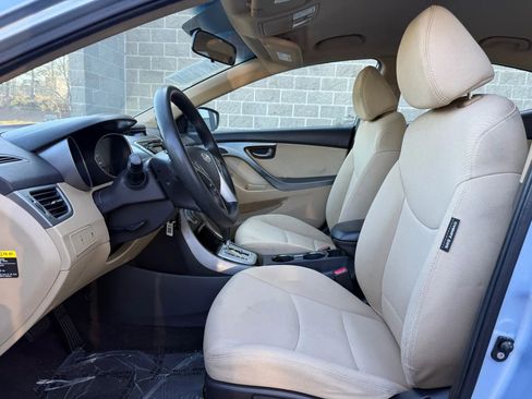 Used 2011 Hyundai Elantra GLS w/ Preferred Equipment Pkg 3 image 2