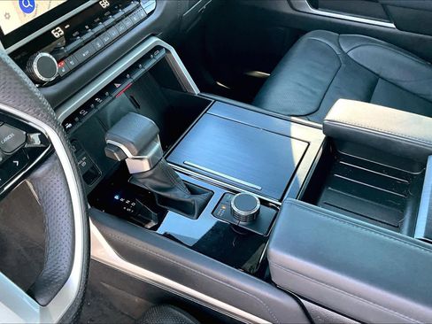 Used 2025 Toyota Tundra Platinum image 16