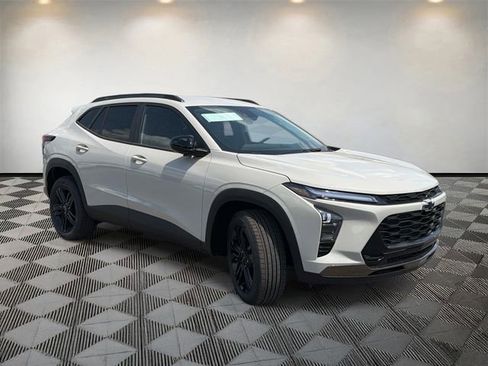 New 2026 Chevrolet Trax ACTIV FWD image 3