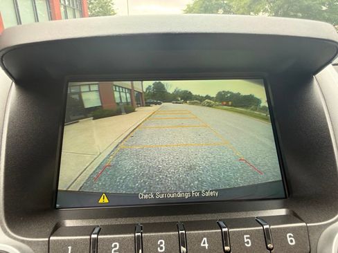 Used 2017 Chevrolet Equinox LT AWD/4WD image 45