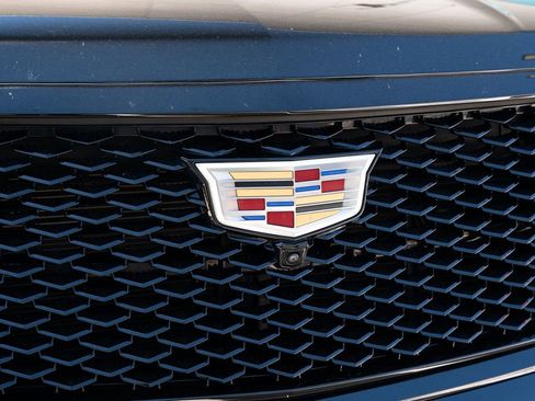 Used 2025 Cadillac Escalade ESV Sport Platinum w/ LPO, Floor Liner Package AWD/4WD image 6