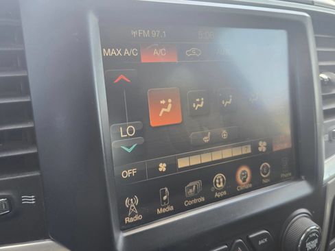 Used 2017 RAM 3500 Big Horn AWD/4WD image 25