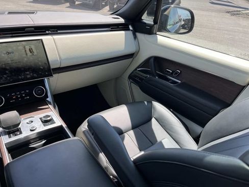 Used 2023 Land Rover Range Rover SE AWD/4WD image 16