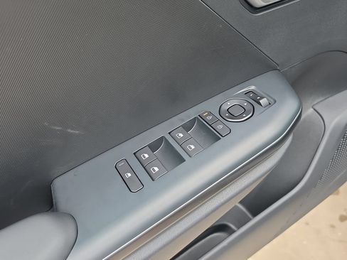 New 2026 Kia K4 FWD image 18