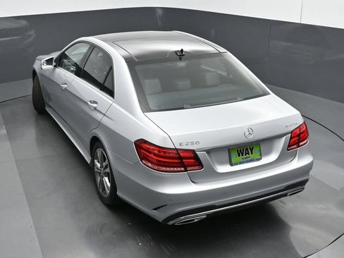 Used 2014 Mercedes-Benz E 250 BlueTEC Sedan image 45