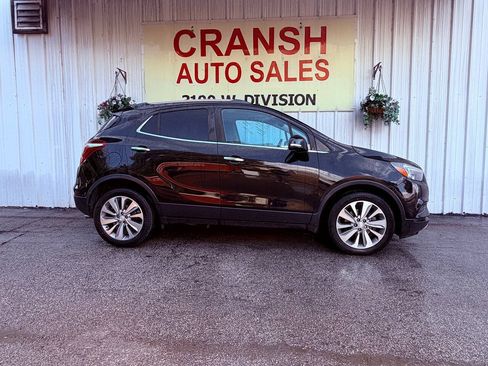 Used 2017 Buick Encore Preferred FWD image 2