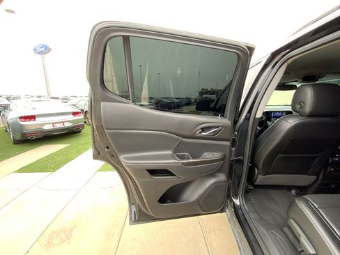 Used 2020 GMC Acadia SLT image 15