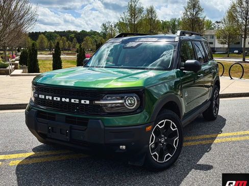 Used 2025 Ford Bronco Sport Outer Banks w/ Outer Banks Tech Package+ AWD/4WD image 1