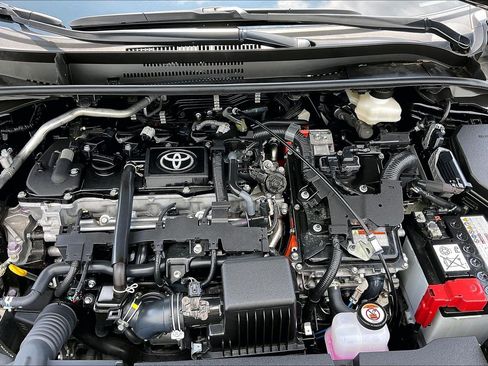 Used 2025 Toyota Corolla LE FWD image 13