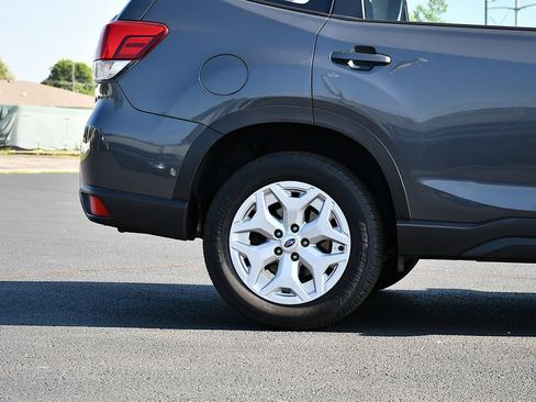 Used 2021 Subaru Forester AWD/4WD image 10