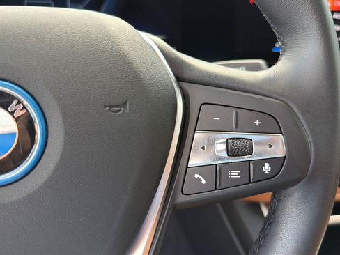 Used 2023 BMW i4 eDrive35 w/ Parking Assistance Package RWD image 21