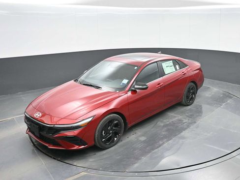 New 2026 Hyundai Elantra SEL Sport Premium image 24