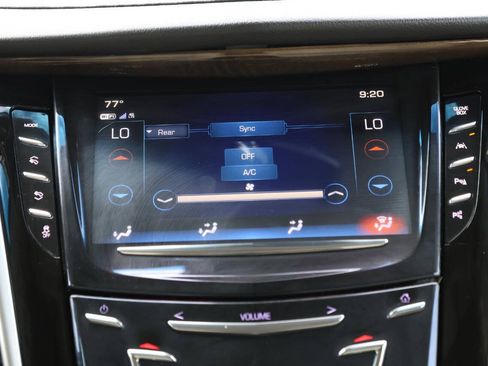 Used 2020 Cadillac Escalade ESV Premium Luxury AWD/4WD image 21