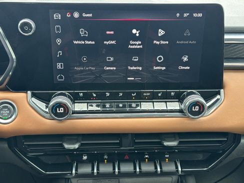 Used 2026 GMC Canyon AT4 w/ Technology Plus Package image 11