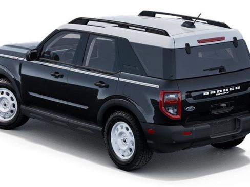 Used 2025 Ford Bronco Sport Heritage w/ Convenience Package AWD/4WD image 2