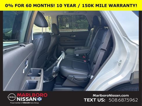 New 2025 Nissan Pathfinder SL w/ Cargo Package image 21