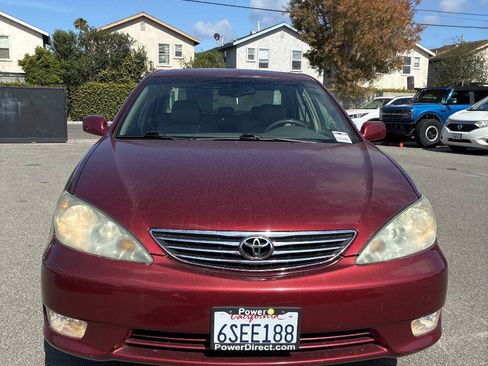 Used 2005 Toyota Camry XLE FWD image 8