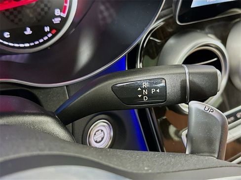 Certified 2022 Mercedes-Benz GLC 43 AMG 4MATIC image 17