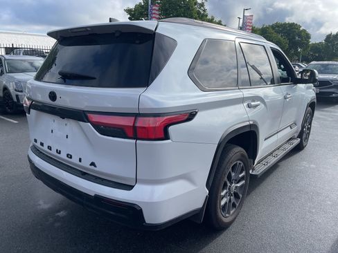 Used 2024 Toyota Sequoia Platinum image 2