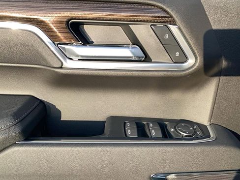 Used 2025 Chevrolet Silverado 1500 LT w/ Convenience Package II image 29