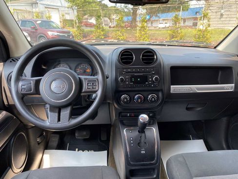 Used 2017 Jeep Compass Sport w/ Power Value Group FWD image 8