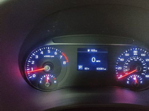 Used 2020 Kia Soul LX FWD image 23