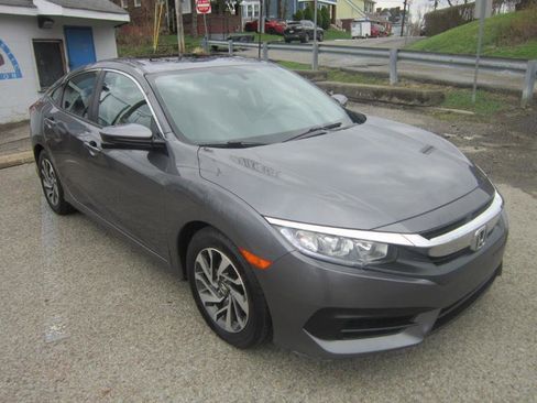 Used 2017 Honda Civic EX image 4