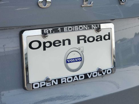 Used 2026 Volvo XC90 B6 Ultra w/ Protection Package AWD/4WD image 30