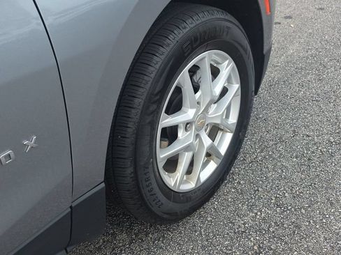 Used 2024 Chevrolet Equinox LT AWD/4WD image 12