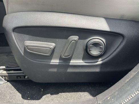 Used 2023 Toyota RAV4 XLE Premium FWD image 17