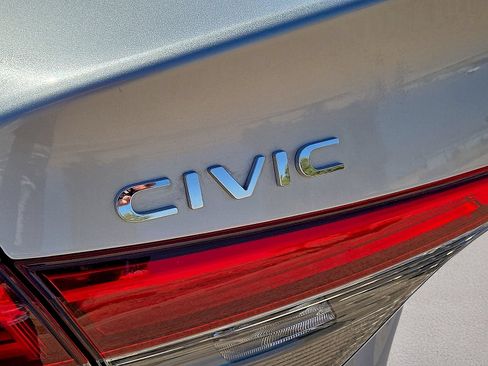Used 2023 Honda Civic Touring image 11