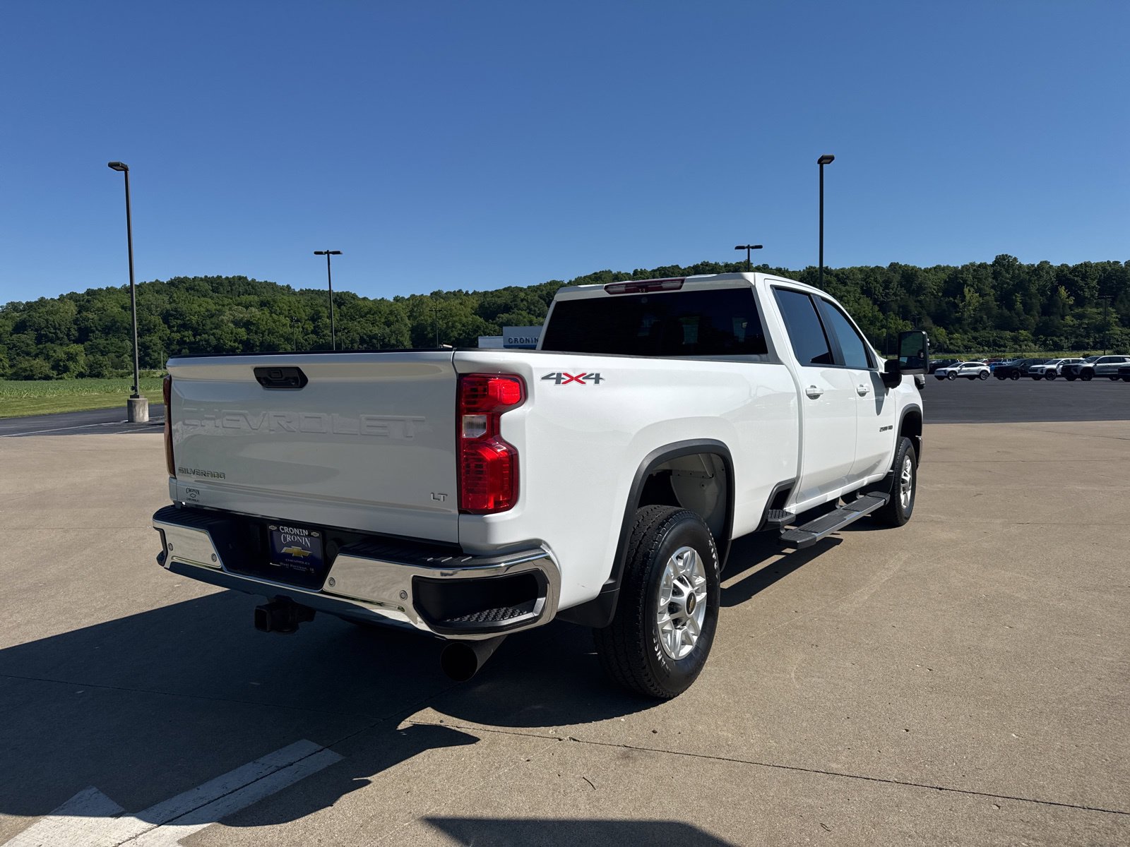 Used 2025 Chevrolet Silverado 2500 LT w/ Safety Package AWD/4WD image 4
