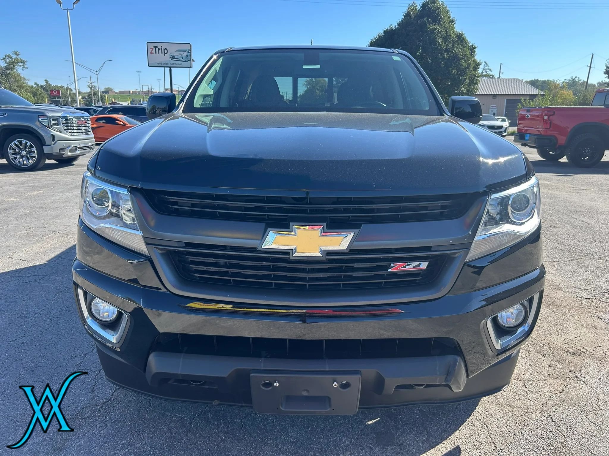 Used 2018 Chevrolet Colorado Z71 AWD/4WD image 2