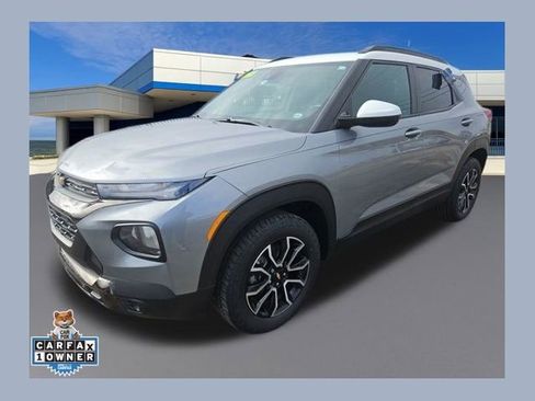 Used 2023 Chevrolet TrailBlazer ACTIV w/ Sun and Liftgate Package image 1