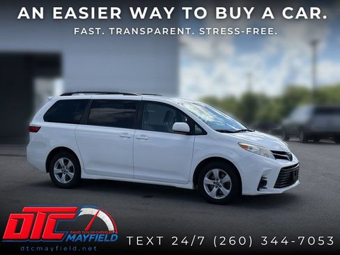 Used 2019 Toyota Sienna LE FWD image 1
