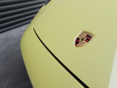 Certified 2025 Porsche 911 Carrera GTS RWD image 41