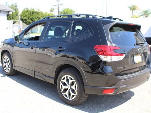 Used 2024 Subaru Forester Premium AWD/4WD image 6