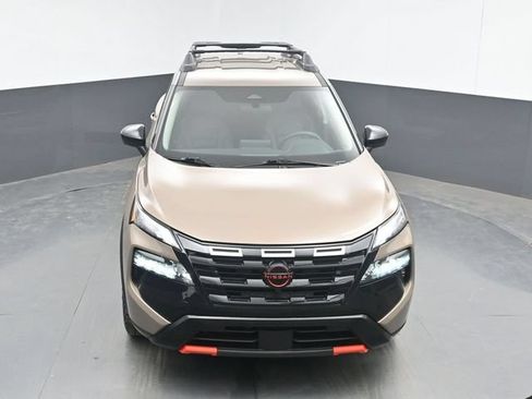 Used 2025 Nissan Rogue SV AWD/4WD image 14