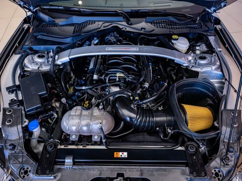 Used 2020 Ford Mustang Shelby GT350 w/ Technology Package image 27