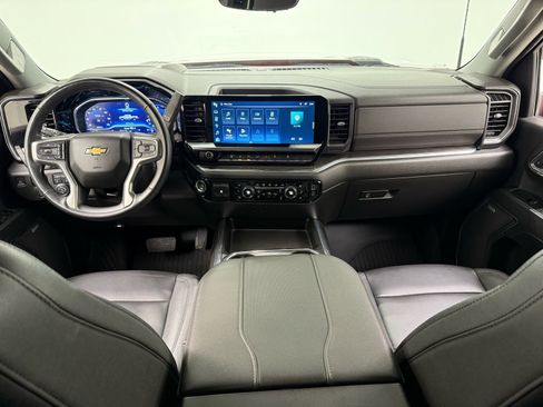 Used 2024 Chevrolet Silverado 2500 LTZ w/ LTZ Plus Package image 30